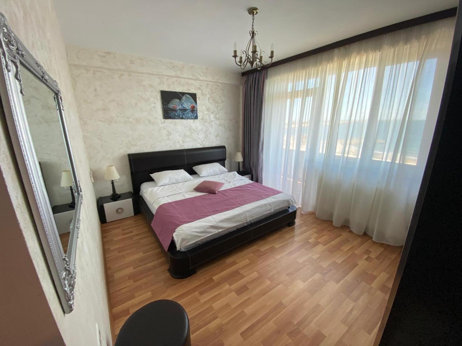 Cameră dublă cu balcon și vedere la mare